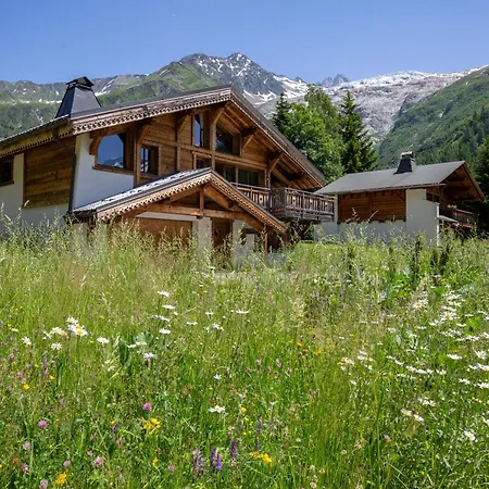Chalet Majorette - Happy *